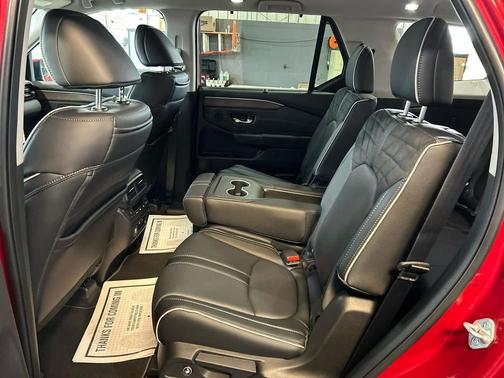 Radiant Red Metallic II 2026 Honda Pilot Elite