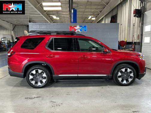 Radiant Red Metallic II 2026 Honda Pilot Elite