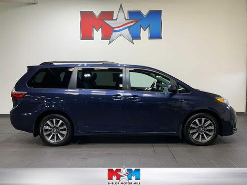 2018 Toyota Sienna XLE Premium