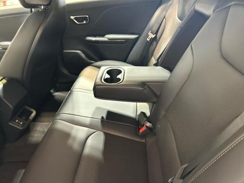 Snow White Pearl 2026 Kia K4 EX