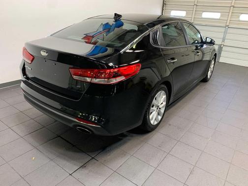 2018 Kia Optima LX