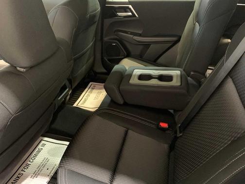 2026 Mitsubishi Outlander ES 2.5 S-AWC