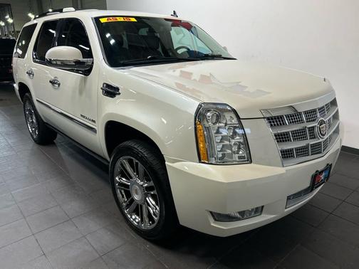White Diamond Tricoat 2014 Cadillac Escalade Platinum Edition