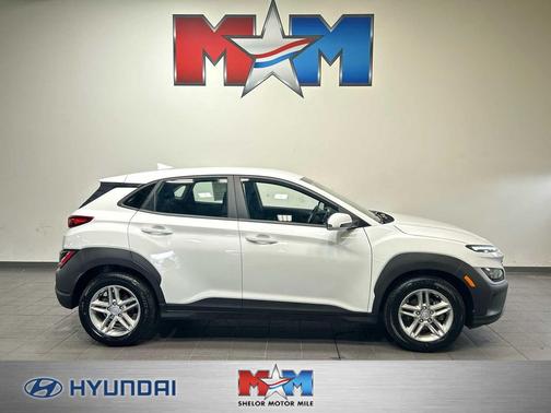 Lunar White 2023 Hyundai KONA SE