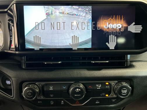 Goldilocks 2026 Jeep Wrangler Sport