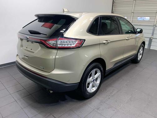 2018 Ford Edge SE