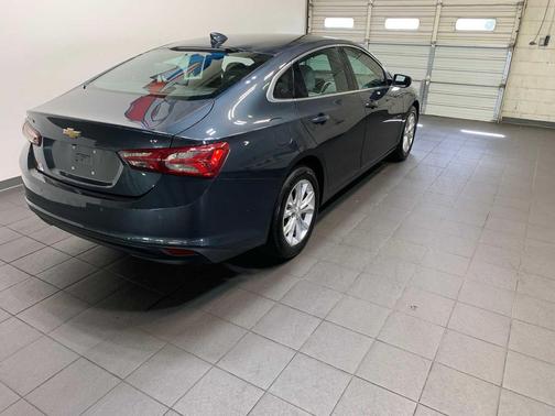 2021 Chevrolet Malibu FWD LT