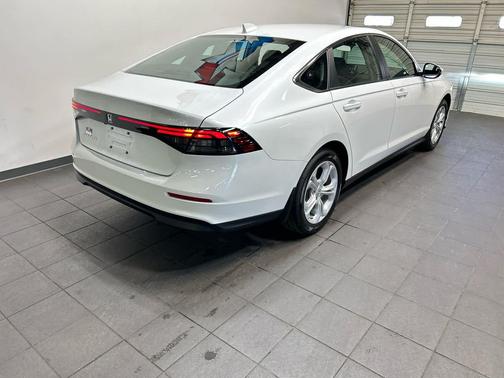 Platinum White Pearl 2026 Honda Accord LX 1.5T