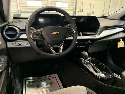 Marina Blue Metallic 2026 Chevrolet Trax LT