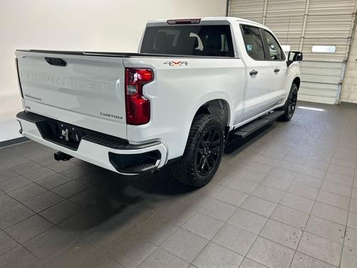 Summit White 2023 Chevrolet Silverado 1500 Custom