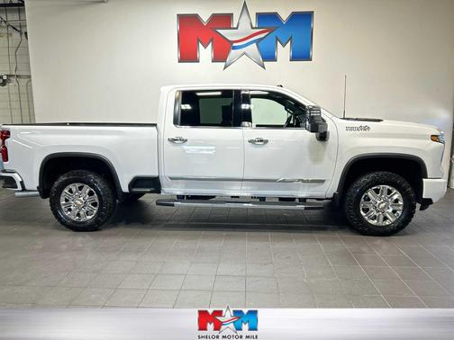 Summit White 2024 Chevrolet Silverado 2500 High Country