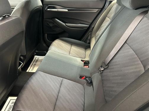 SNOW WHITE 2026 Kia Seltos LX