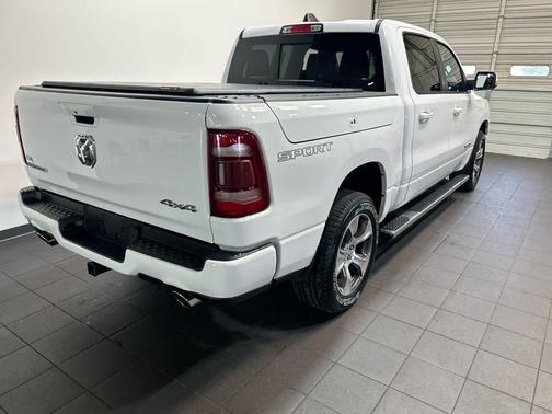 Bright White Clearcoat 2023 RAM 1500 Laramie