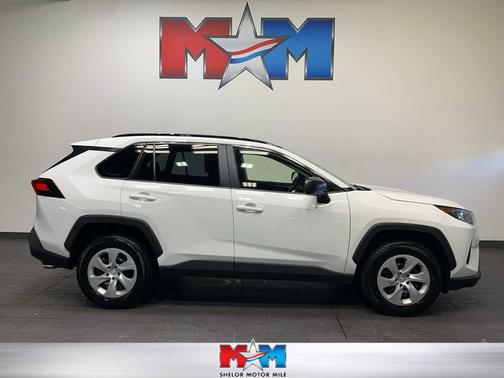 2019 Toyota RAV4 LE