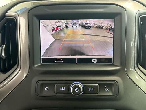 White Sands 2026 Chevrolet Silverado 1500 Custom Trail Boss