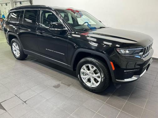 Diamond Black Crystal Pearlcoat 2023 Jeep Grand Cherokee L Limited