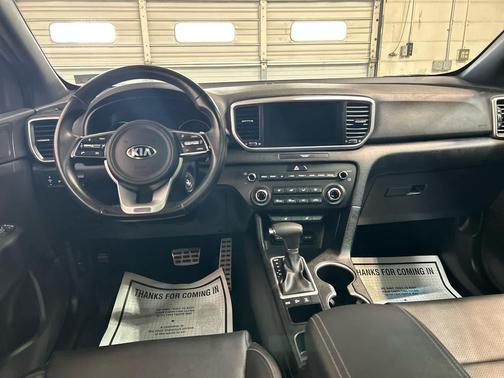 Black Cherry 2022 Kia Sportage S