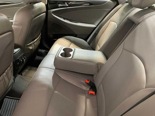 2013 Hyundai SONATA Limited