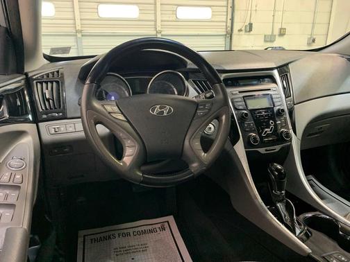 2013 Hyundai SONATA Limited