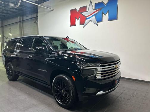 Black 2024 Chevrolet Suburban 4WD High Country