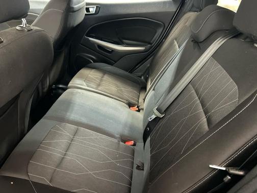 Moondust Silver Metallic 2018 Ford EcoSport SE