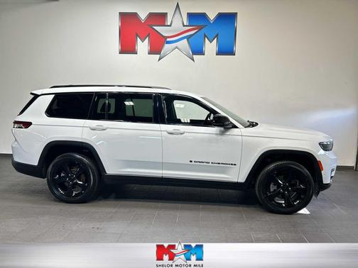 Bright White Clearcoat 2023 Jeep Grand Cherokee L Limited
