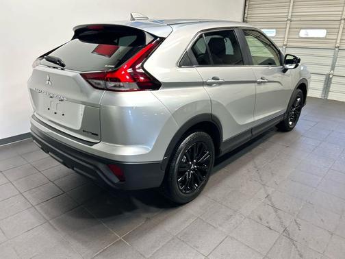 Alloy Silver Metallic 2026 Mitsubishi Eclipse Cross LE