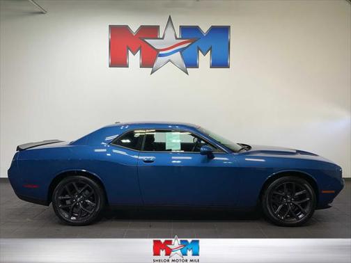 2021 Dodge Challenger SXT