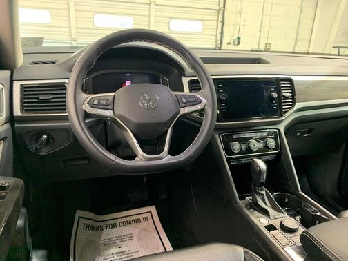 2022 Volkswagen Atlas 2.0T SE w/Technology 4MOTION