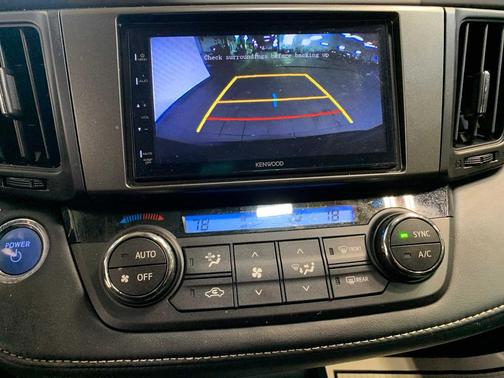 2018 Toyota RAV4 Hybrid XLE