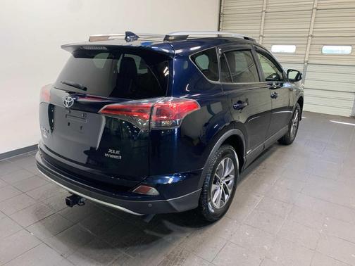 2018 Toyota RAV4 Hybrid XLE