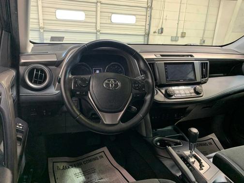 2018 Toyota RAV4 Hybrid XLE