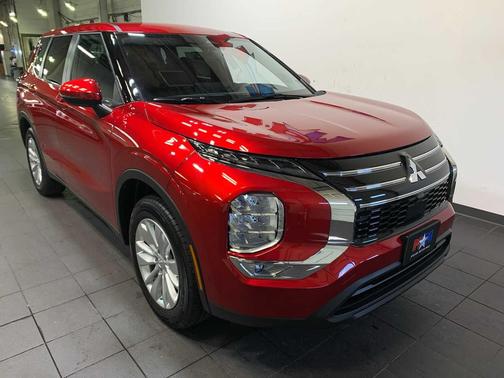 2026 Mitsubishi Outlander ES 2.5 S-AWC