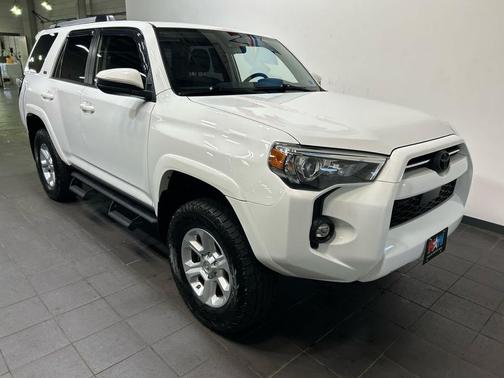 Super White 2021 Toyota 4Runner SR5