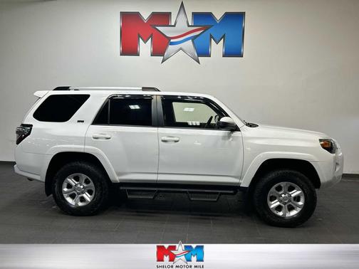 Super White 2021 Toyota 4Runner SR5
