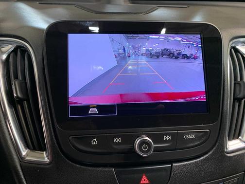 2022 Chevrolet Malibu FWD Premier
