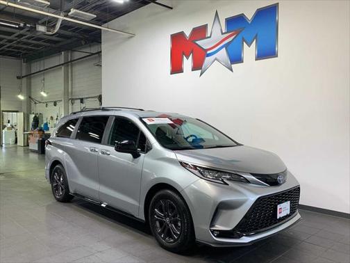 2024 Toyota Sienna XSE 7 Passenger