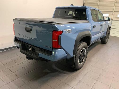 2026 Toyota Tacoma Hybrid TRD Off Road