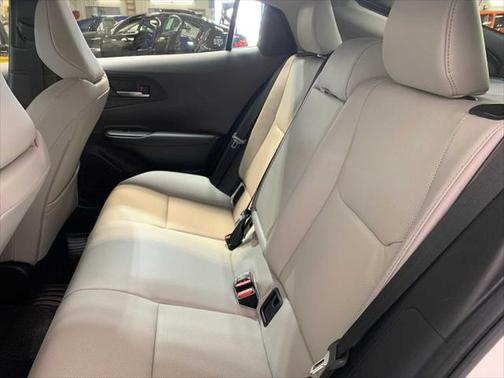 2024 Toyota Prius XLE