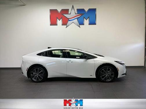 2024 Toyota Prius XLE