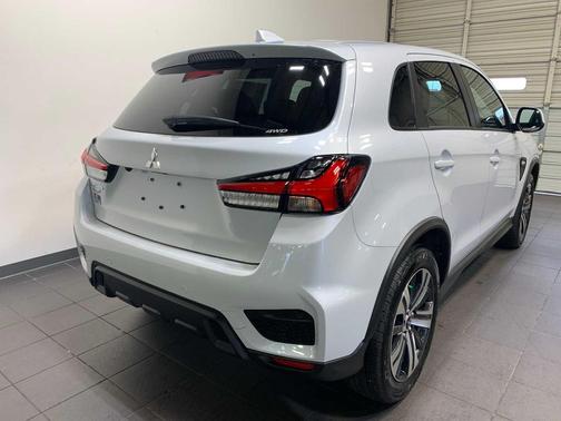 2025 Mitsubishi Outlander Sport 2.0 ES