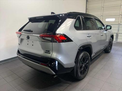 2023 Toyota RAV4 Hybrid SE