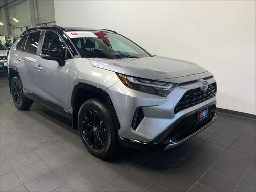 2023 Toyota RAV4 Hybrid SE