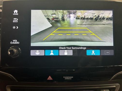 Platinum White Pearl 2023 Honda Passport AWD EX-L