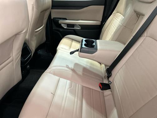 Oxford White 2024 Ford Ranger LARIAT