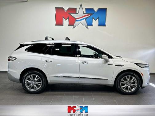 White Frost Tricoat 2023 Buick Enclave Essence AWD