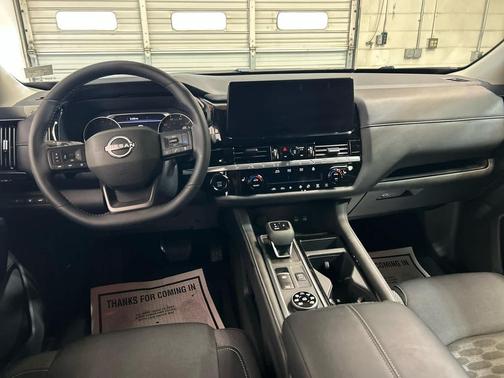 Super Black 2026 Nissan Pathfinder SV