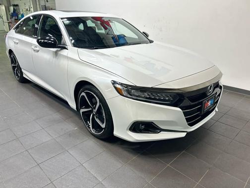 Platinum White Pearl 2022 Honda Accord Sport 2.0T