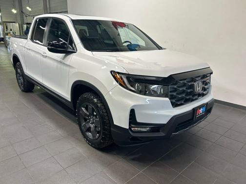 Platinum White Pearl 2026 Honda Ridgeline TrailSport