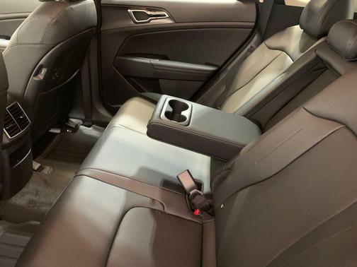 Gravity Gray 2026 Kia Sportage Hybrid EX